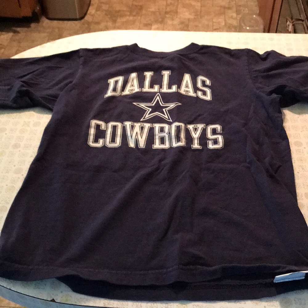 Boys size medium Dallas Cowboys t shirt